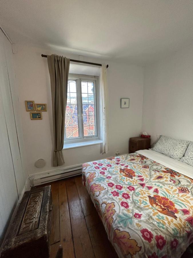 A L'adresse Du Centre-ville Bed & Breakfast 3*